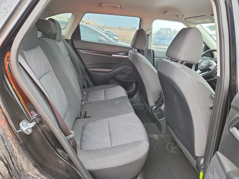 2026 KIA SELTOS LX 11