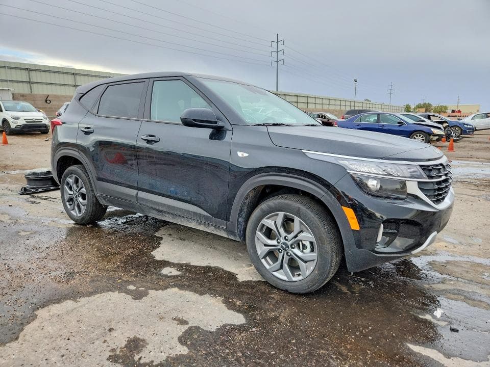 2026 KIA SELTOS LX 4