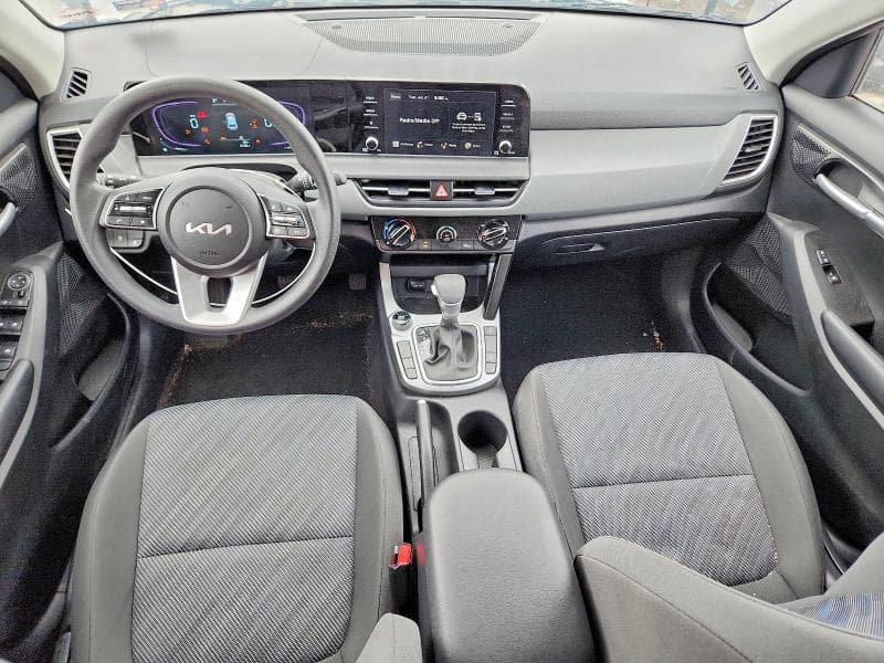 2026 KIA SELTOS LX 8