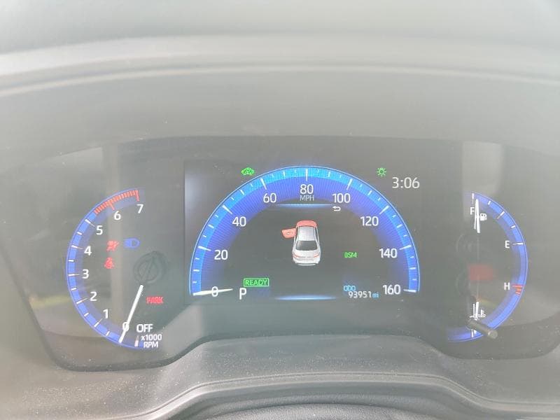 2022 TOYOTA COROLLA LE 9