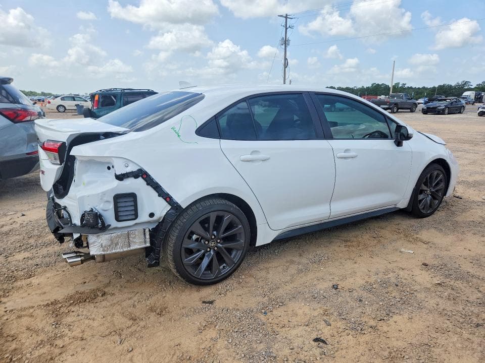 2026 TOYOTA COROLLA SE SE 3