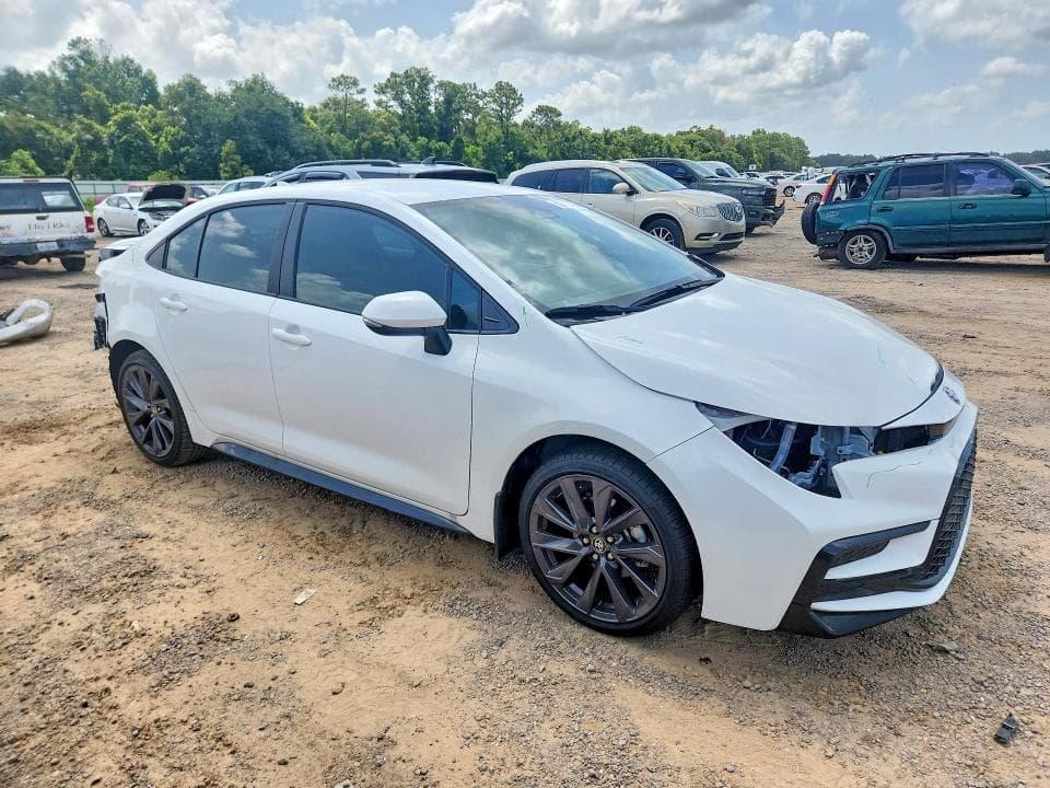 2026 TOYOTA COROLLA SE SE 4