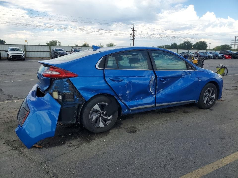 2017 HYUNDAI IONIQ SEL 3