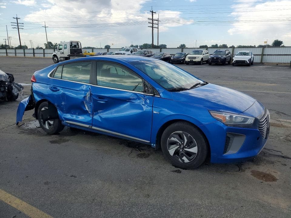 2017 HYUNDAI IONIQ SEL 4