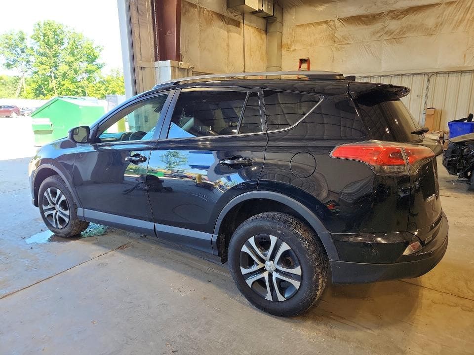 2017 TOYOTA RAV4 LE 2