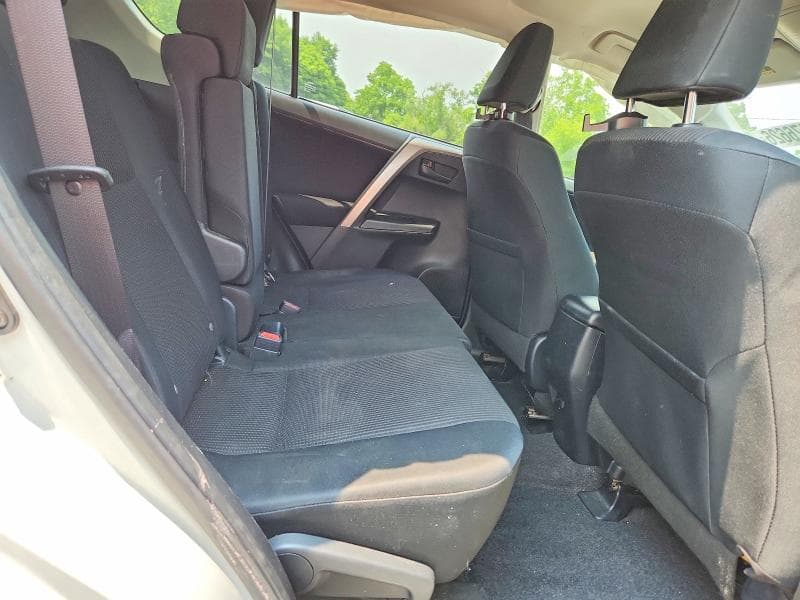 2018 TOYOTA RAV4 LE 11
