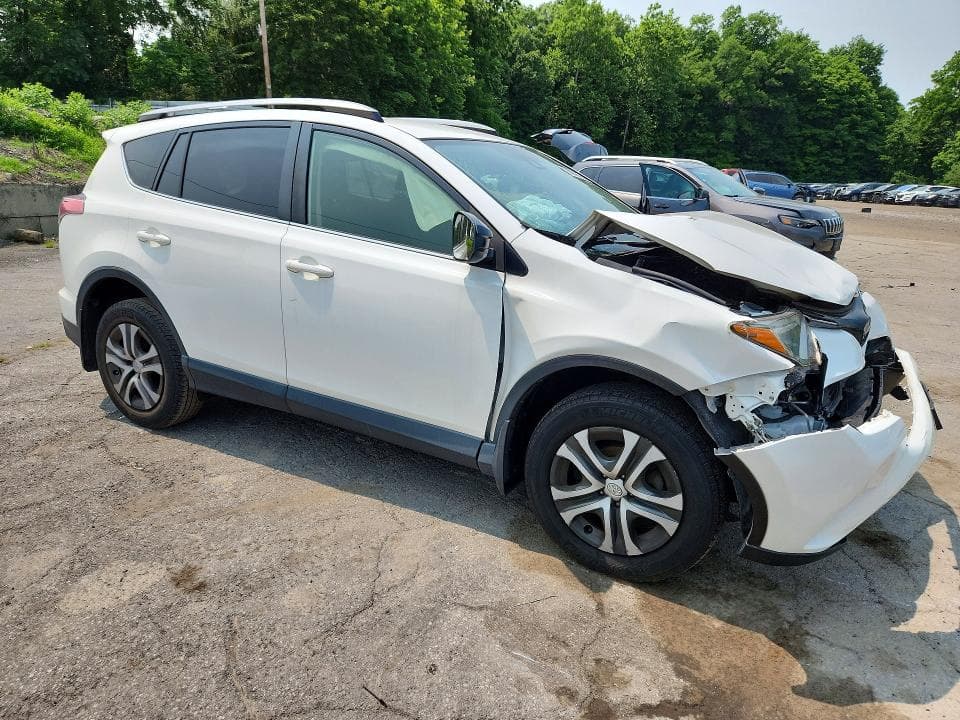 2018 TOYOTA RAV4 LE 4