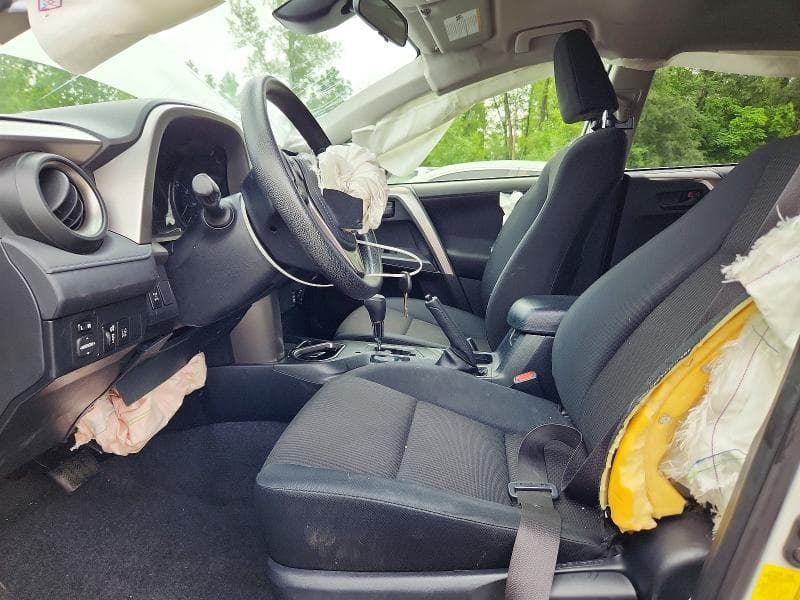 2018 TOYOTA RAV4 LE 7