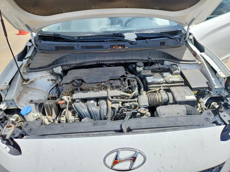 2022 HYUNDAI KONA SEL 12