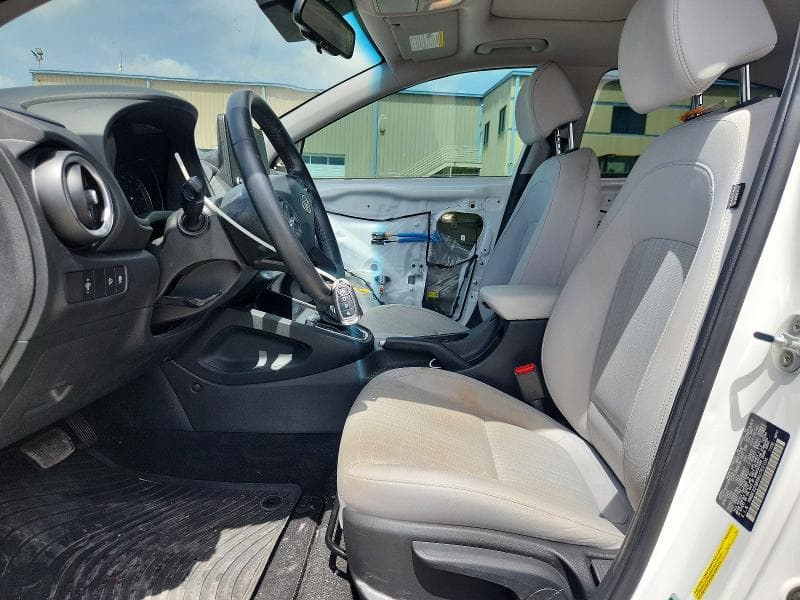 2022 HYUNDAI KONA SEL 7