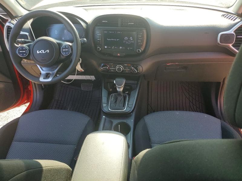 2023 KIA SOUL LX 8