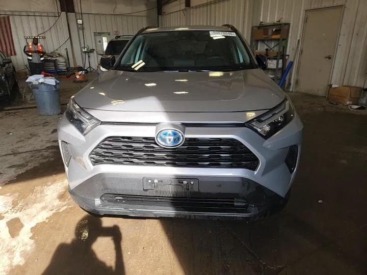 2024 TOYOTA RAV4 LE 14