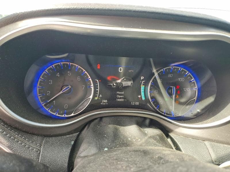 2018 CHRYSLER PACIFICA LIMITED LIMITED 9