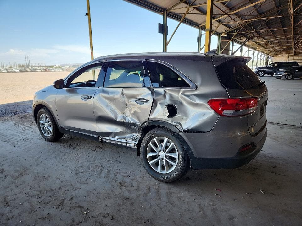 2018 KIA SORENTO LX 2