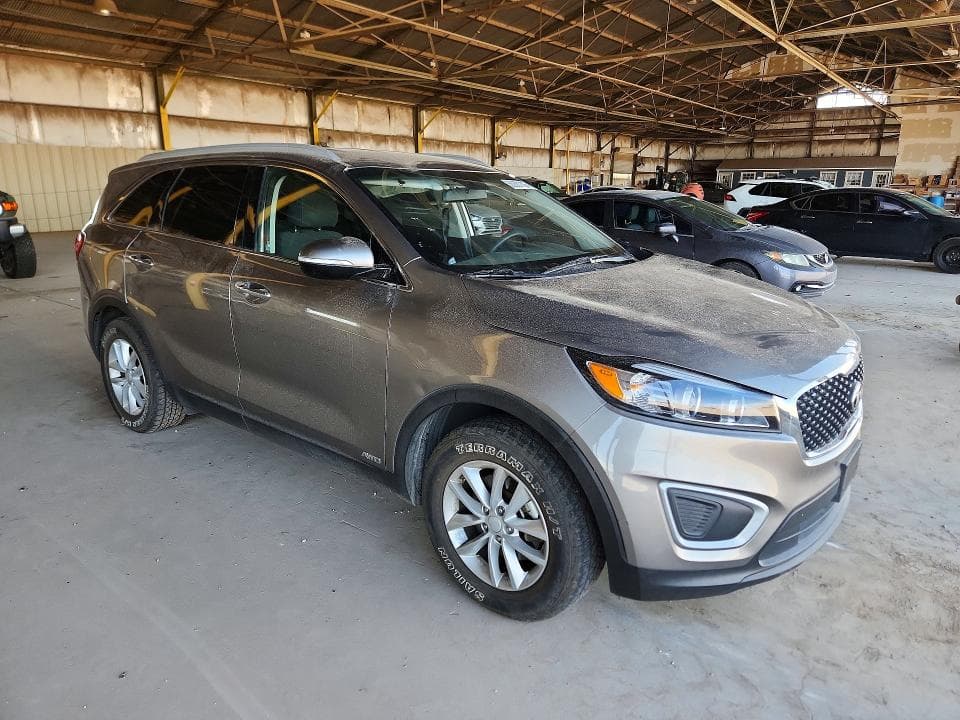 2018 KIA SORENTO LX 4