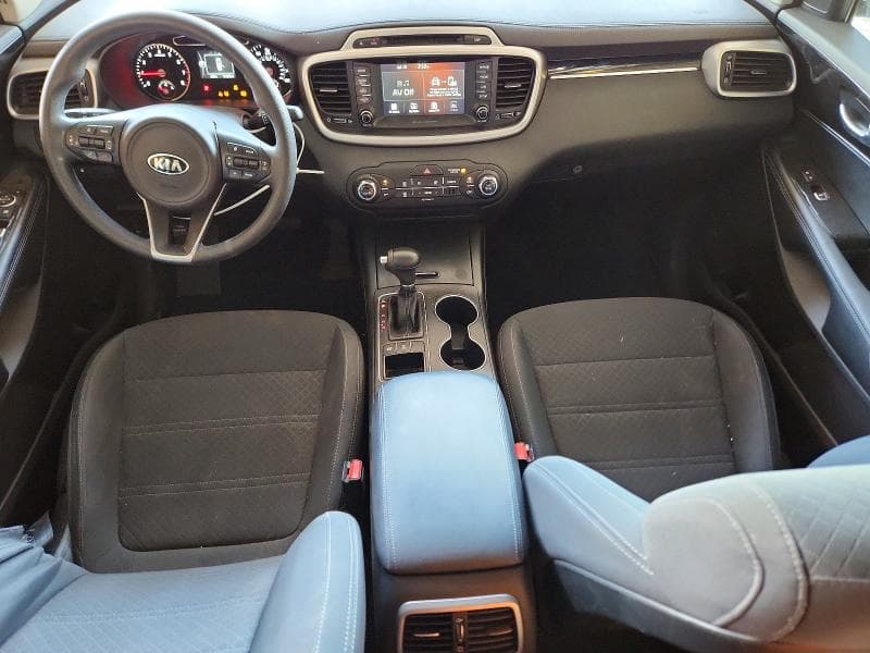 2018 KIA SORENTO LX 8