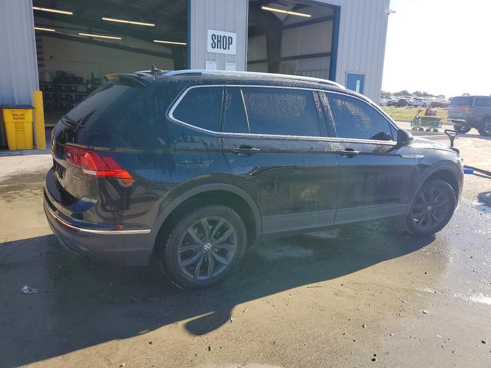 2022 VOLKSWAGEN TIGUAN SE 3
