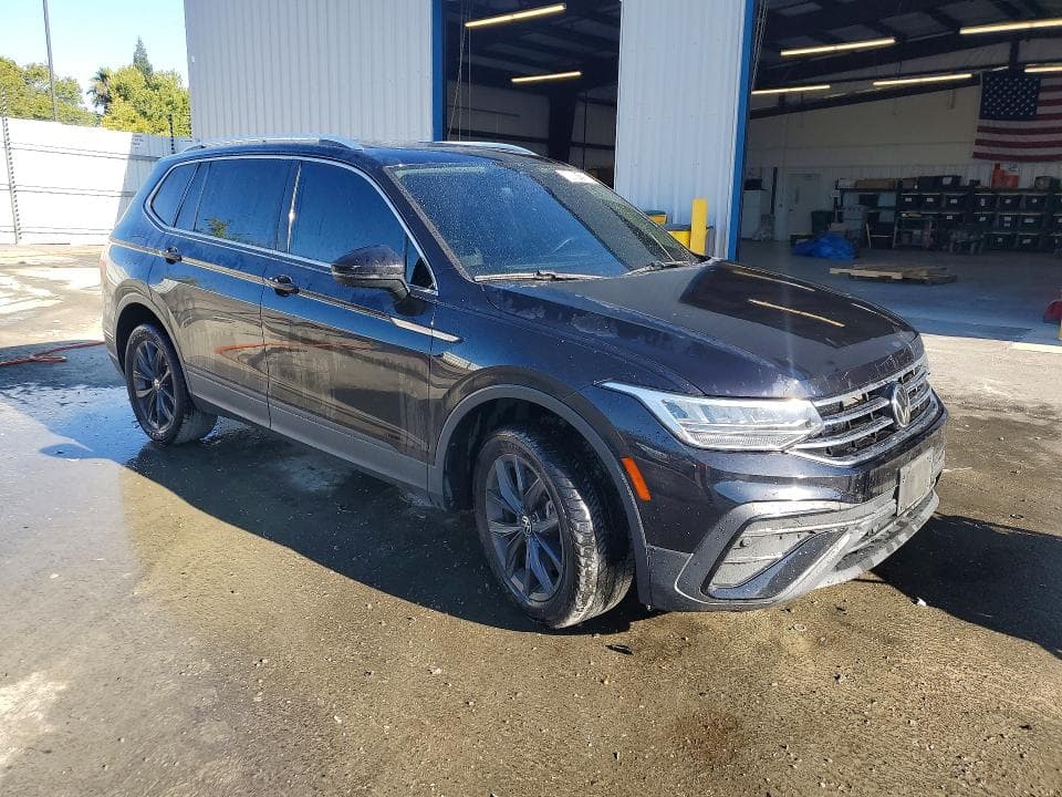 2022 VOLKSWAGEN TIGUAN SE 4