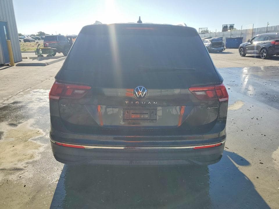 2022 VOLKSWAGEN TIGUAN SE 6