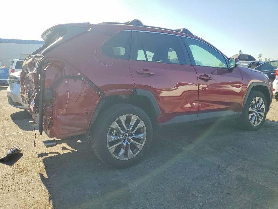 2024 TOYOTA RAV4 XLE PREMIUM 3