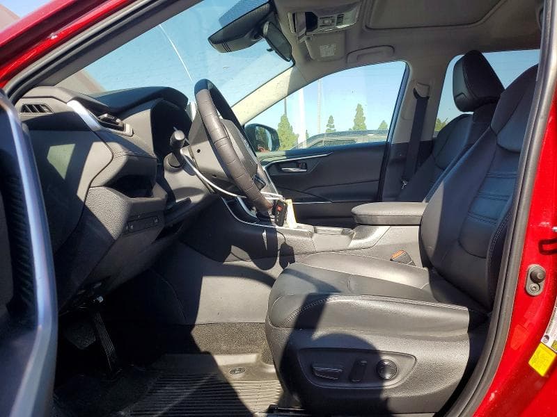 2024 TOYOTA RAV4 XLE PREMIUM 7