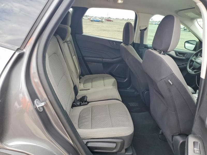 2022 FORD ESCAPE SE 11