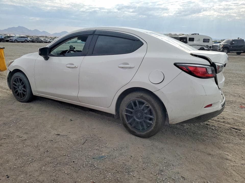 2018 TOYOTA YARIS IA BASE 2