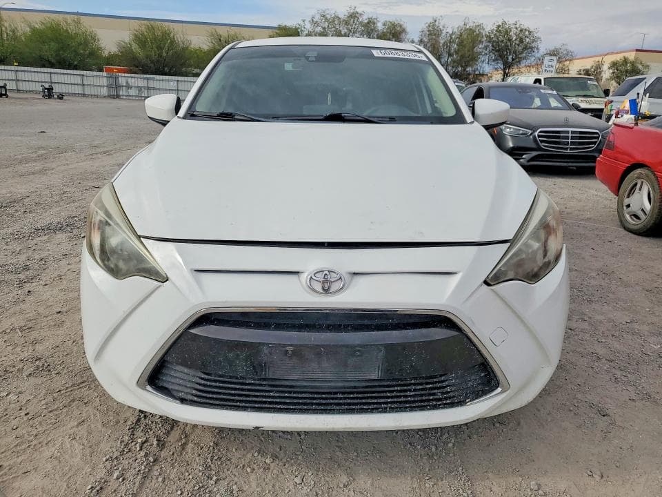2018 TOYOTA YARIS IA BASE 5