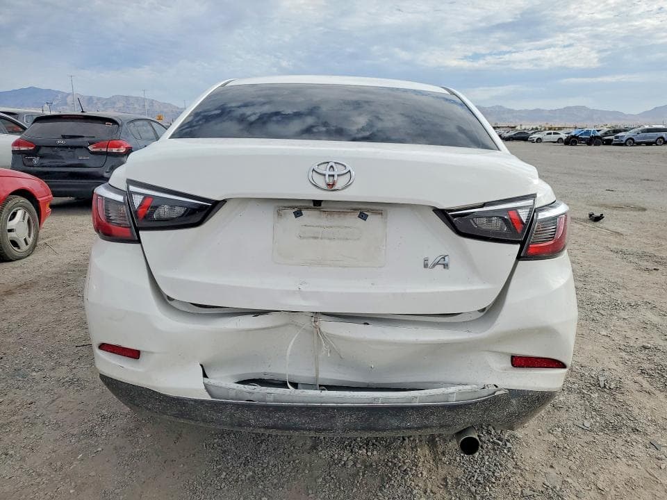 2018 TOYOTA YARIS IA BASE 6