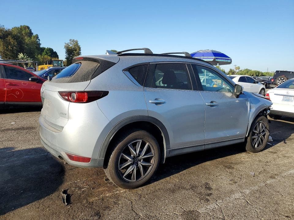 2018 MAZDA CX-5 TOURING 3