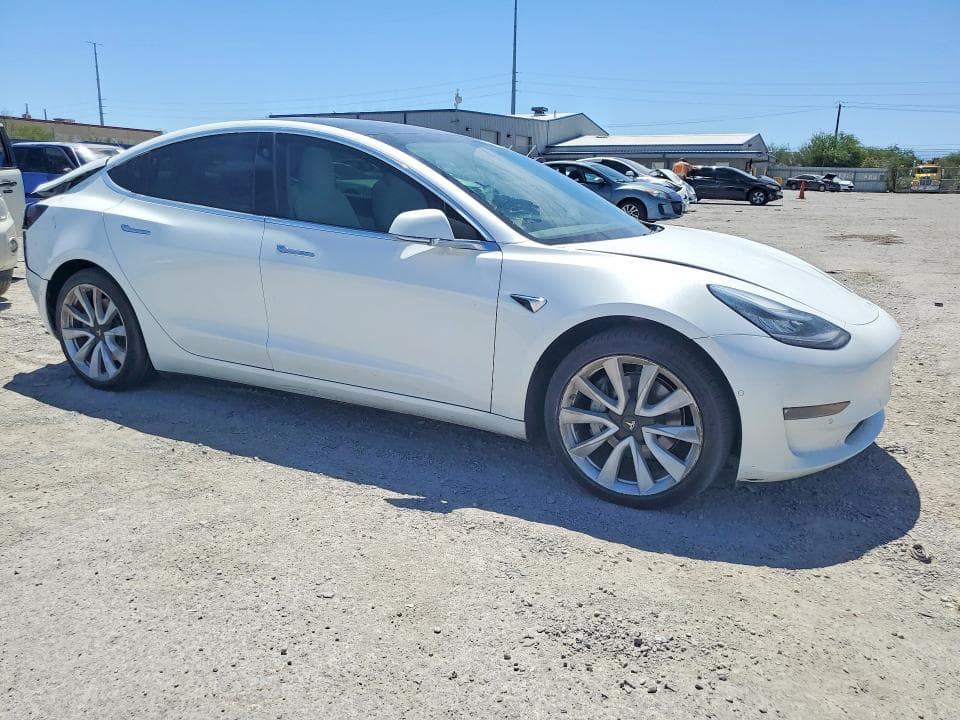 2020 TESLA MODEL 3 4