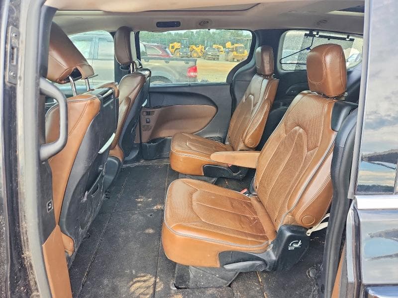 2017 CHRYSLER PACIFICA LIMITED LIMITED 11