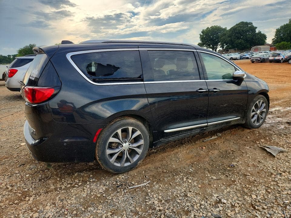2017 CHRYSLER PACIFICA LIMITED LIMITED 3