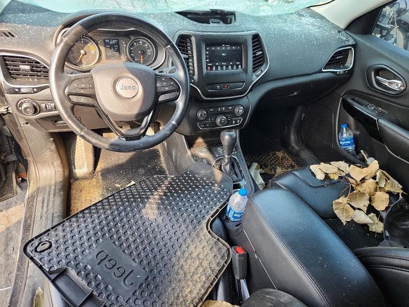2019 JEEP CHEROKEE LATITUDE PLUS 8