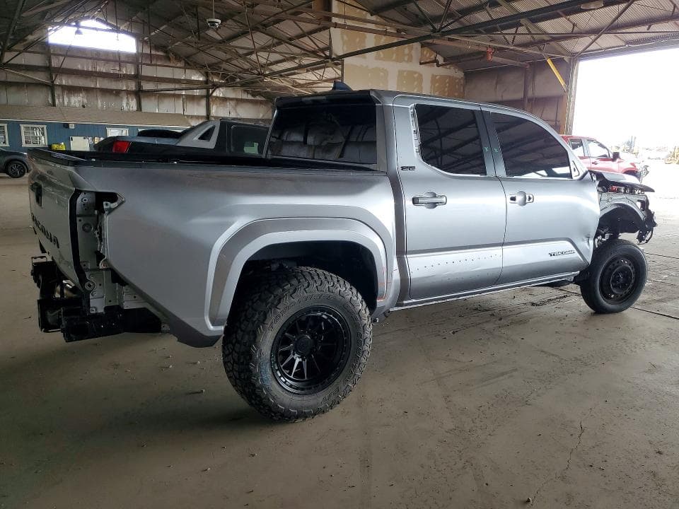 2025 TOYOTA TACOMA SR5 3