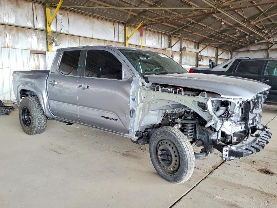 2025 TOYOTA TACOMA SR5 4
