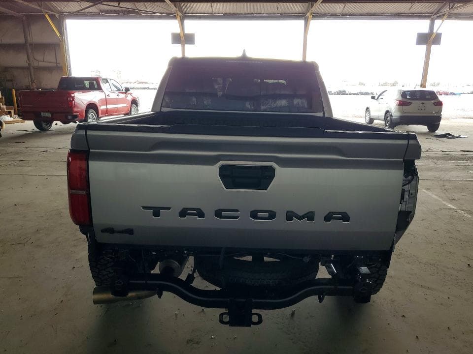 2025 TOYOTA TACOMA SR5 6