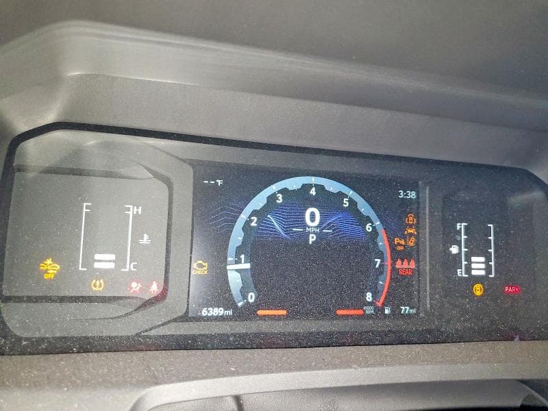 2025 TOYOTA TACOMA SR5 9