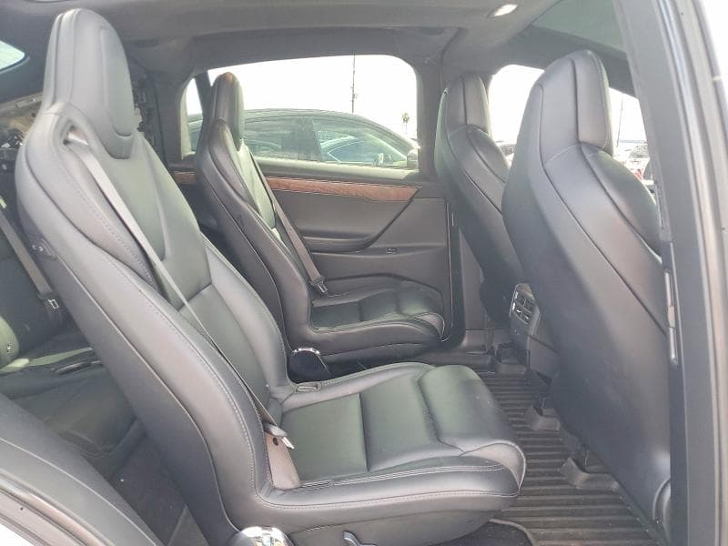2018 TESLA MODEL X 11