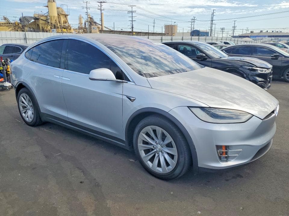 2018 TESLA MODEL X 4
