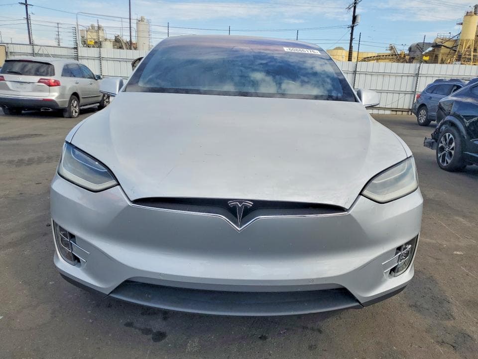 2018 TESLA MODEL X 5