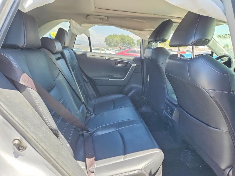 2019 TOYOTA RAV4 LIMITED 11