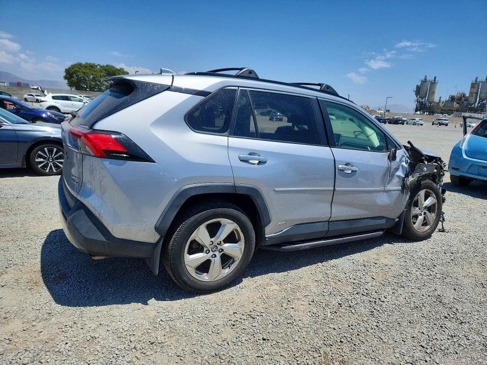 2019 TOYOTA RAV4 LIMITED 3