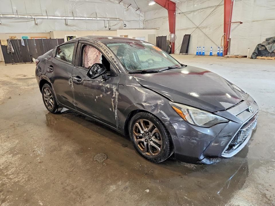 2019 TOYOTA YARIS LE 4