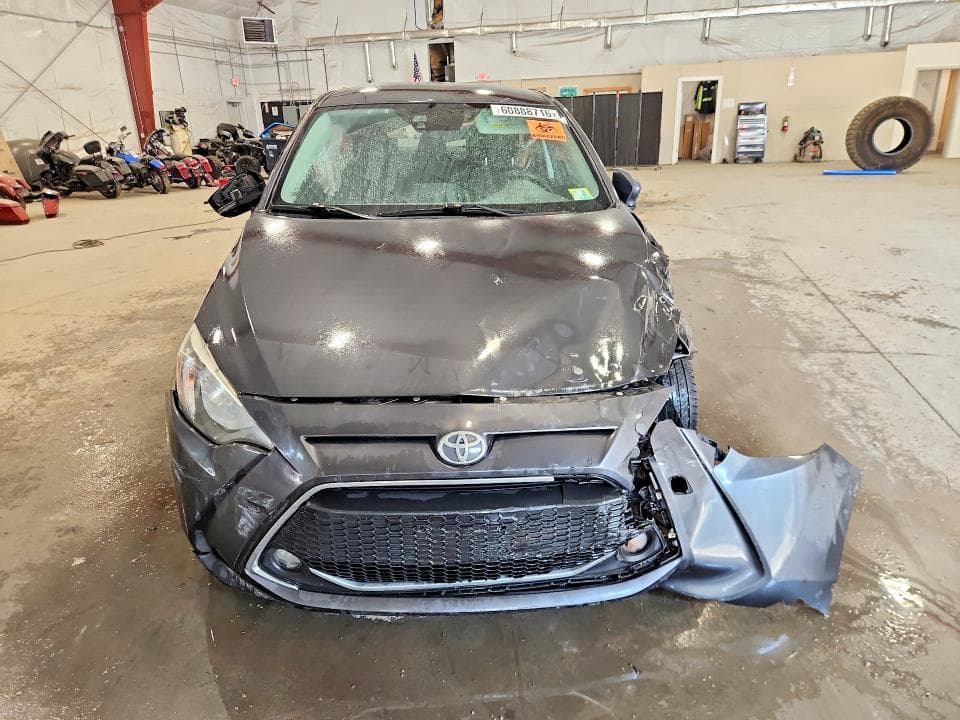 2019 TOYOTA YARIS LE 5