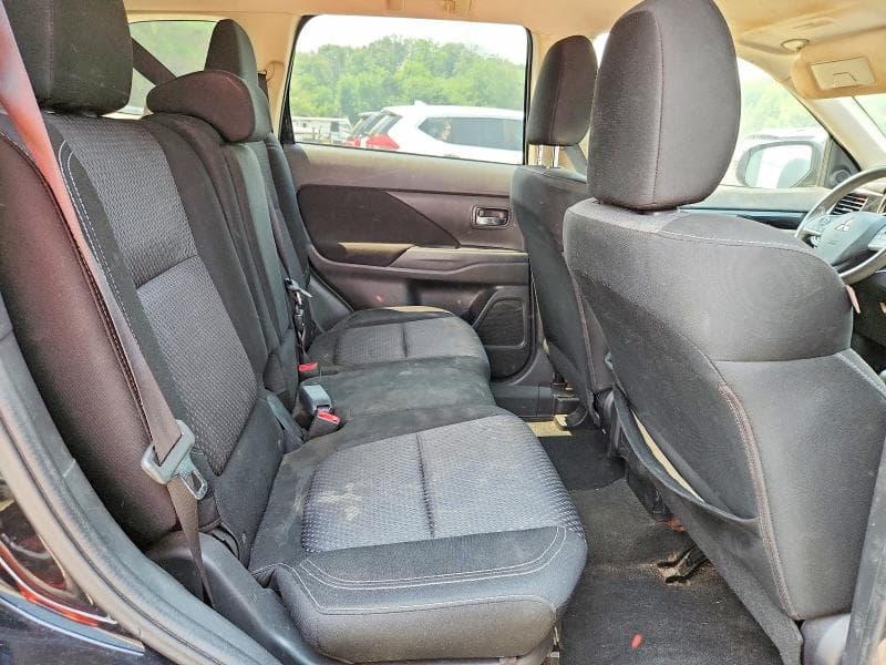 2019 MITSUBISHI OUTLANDER ES 11