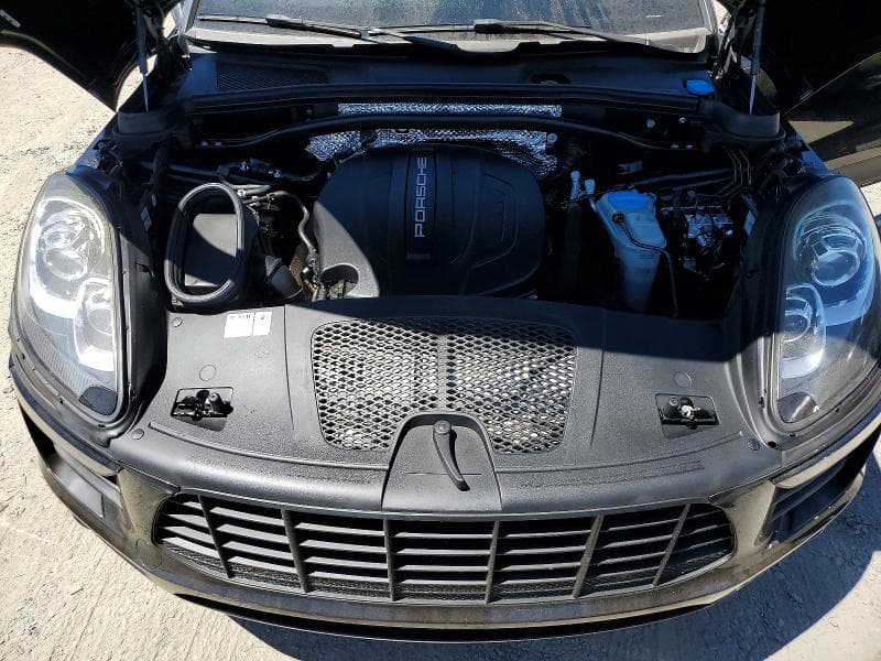 2018 PORSCHE MACAN 12
