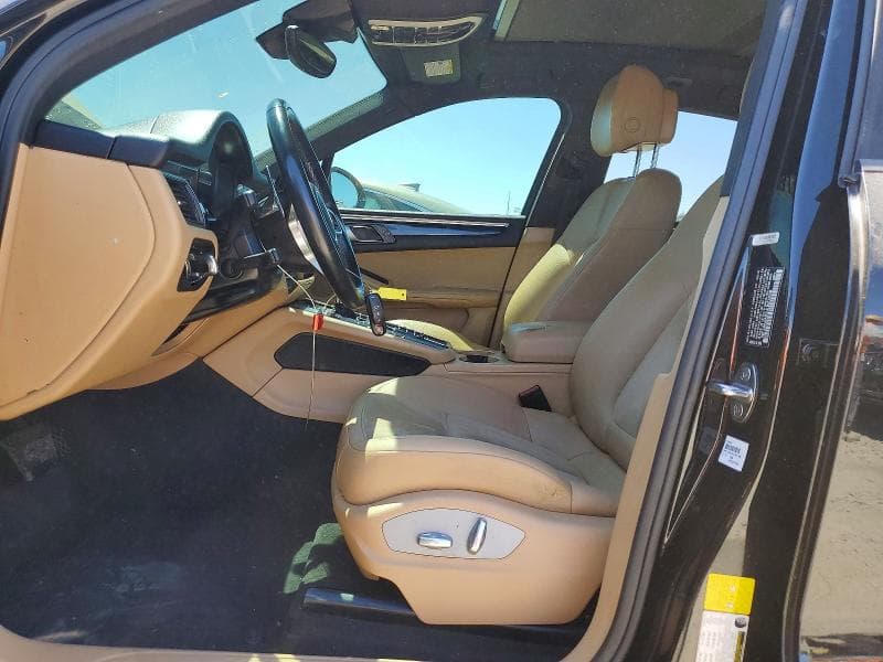 2018 PORSCHE MACAN 7