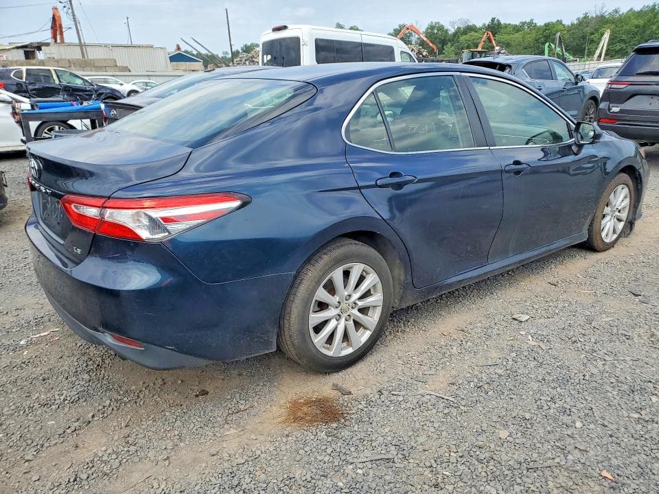 2018 TOYOTA CAMRY LE LE 3