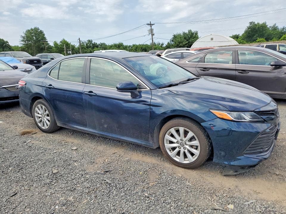 2018 TOYOTA CAMRY LE LE 4